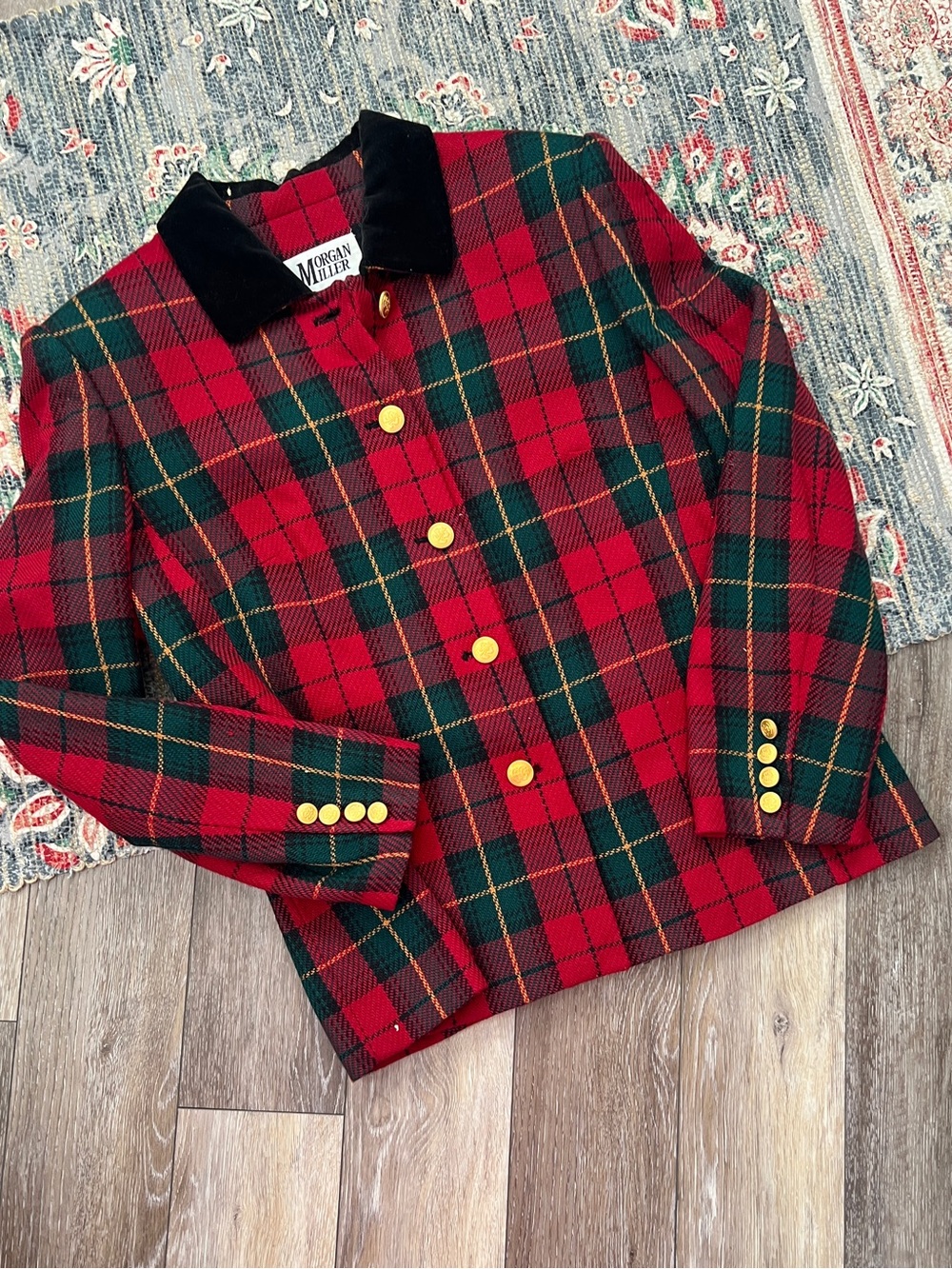 Vintage Morgan Miller red and green tartan plaid blazer features a contrasting b